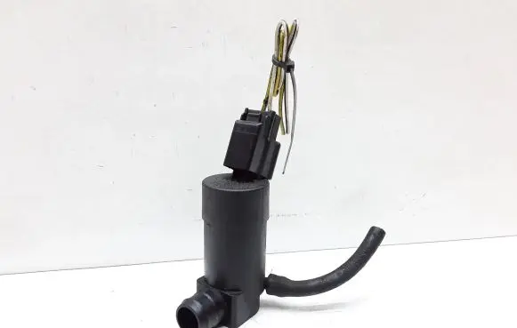 Volvo S40 Windscreen/windshield washer pump 1S7117K624