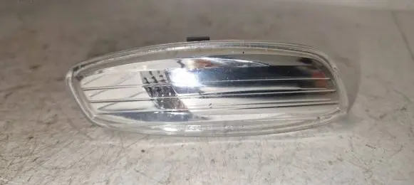 Peugeot 207 CC Front fender indicator light 0105033