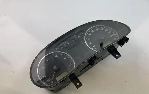 Volkswagen Polo IV 9N3 Speedometer (instrument cluster) 6Q0920801P