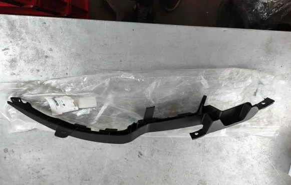Opel Meriva B Headlight/headlamp mounting bracket 13267766