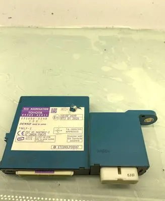 Toyota RAV 4 (XA30) Door control unit/module 8930042011