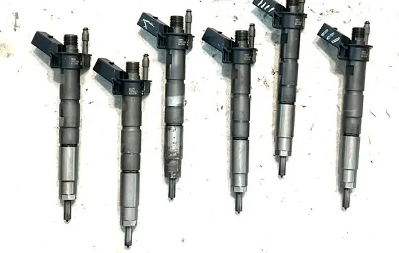 BMW X6 F16 Fuel injectors set 0445118