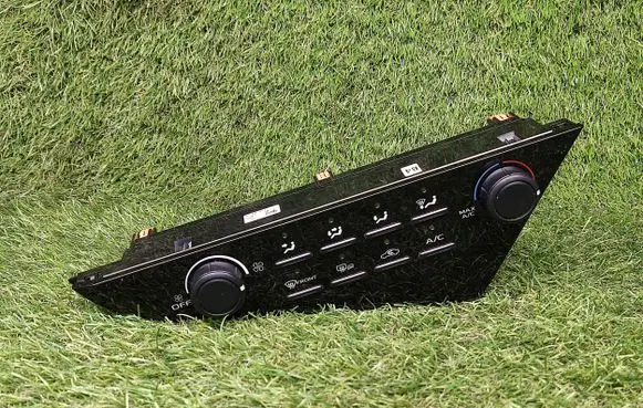 Toyota Camry VIII XV70 Climate control unit 5590033K90 A2C39605106