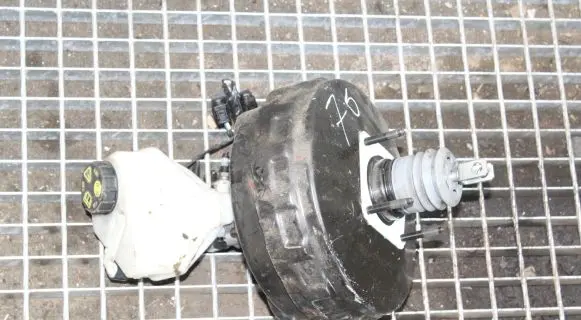 Volvo S60 Brake booster 31400789 P31400789