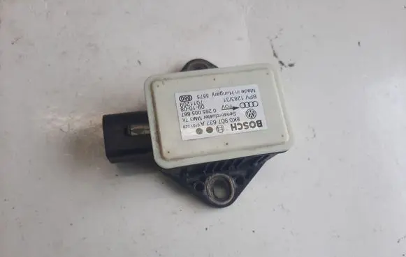Audi A4 S4 B8 8K ESP (stability system) control unit 8K0907637A