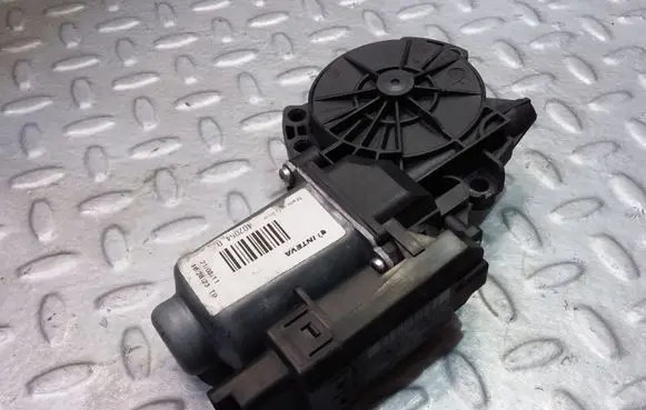 KIA Ceed Rear door window regulator motor 402054D 440850C