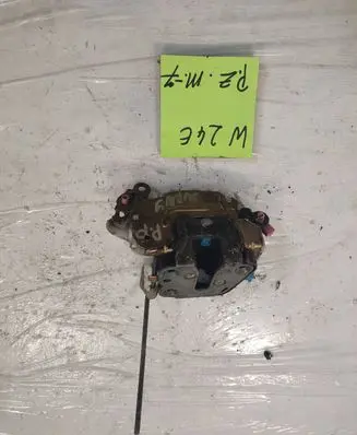Nissan Sunny Front door lock 235656565