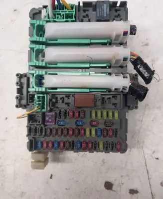 Honda CR-V Fuse module 116RA000021 130311 0LZE0
