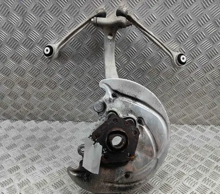 Audi A5 Front wheel hub 8W0407242F 4M0498625F