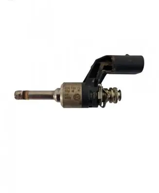 Volkswagen Scirocco Fuel injector 03C906036M
