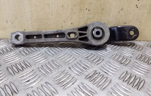 Volkswagen PASSAT B7 Engine mount bracket 3C0199855J