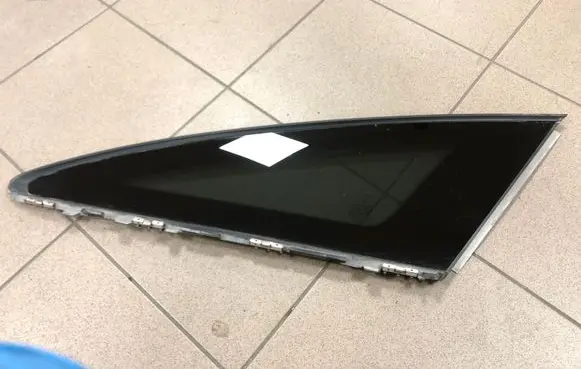 Mercedes-Benz CLS C218 X218 Rear side window A2186700300 E000259 43R006723