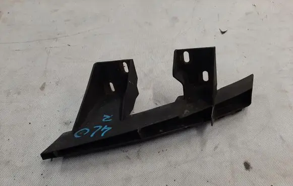 Audi Q7 4L Front bumper mounting bracket 4L0807334