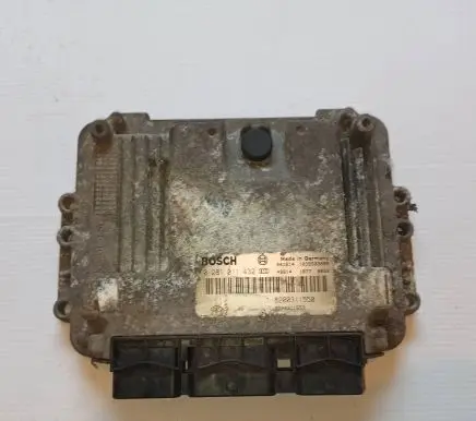 Renault Master II Engine control unit/module 8200311550 8200311553 0281011432