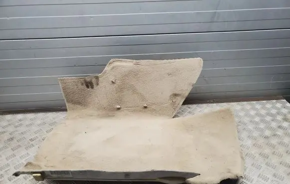 Mercedes-Benz C W204 Front floor carpet liner A2046800640