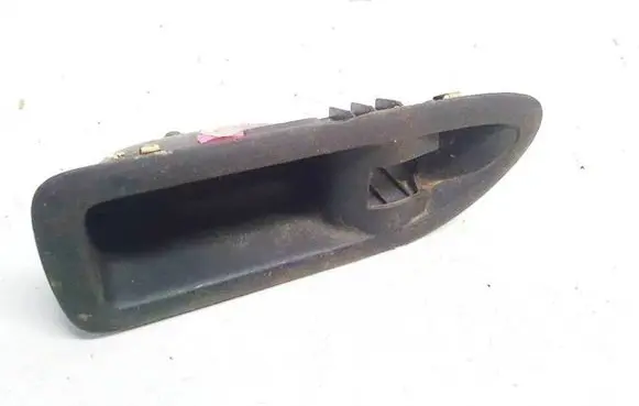 Renault Laguna II Front door window switch trim 8200016013
