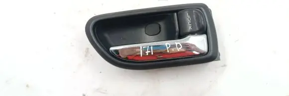 Subaru Legacy Front door interior handle 8533