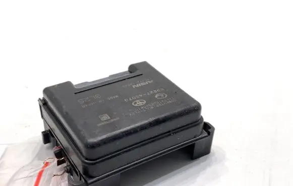Toyota Camry VIII XV70 Other control units/modules 8922748070
