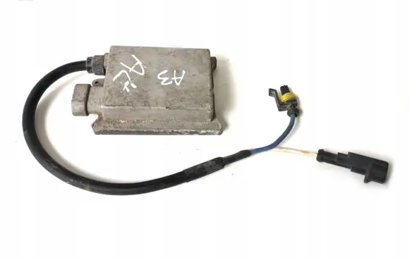 Opel Zafira A Headlight ballast module Xenon 10R023769