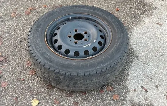 Mercedes-Benz Vito Viano W638 R15 spare wheel 6384011601