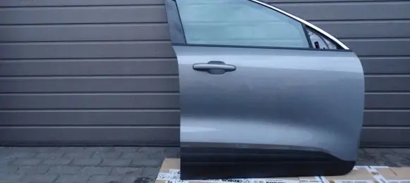Ford Kuga III Front door