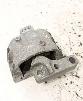 Audi TT Mk1 Engine mount bracket
