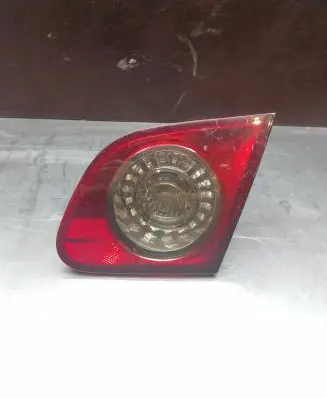 Tailgate rear/tail lights