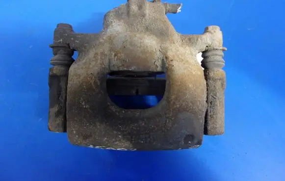 Peugeot 107 Front brake caliper