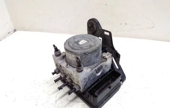 Volkswagen PASSAT B8 ABS Pump 3Q0614517AA 3Q0907379AA