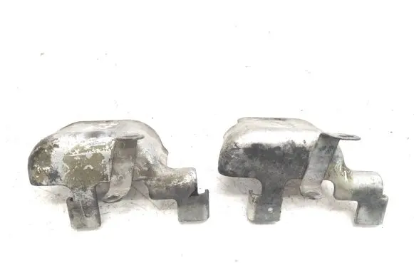 Subaru Outback Engine mounting bracket