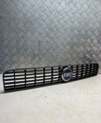 Fiat Punto (188) Front grill 735335775