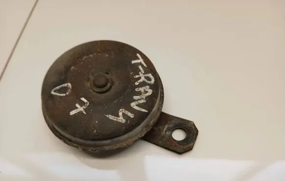 Toyota RAV 4 (XA30) Horn signal