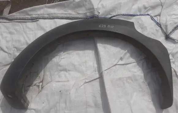 Ford Ranger Rear arch trim UR9651W51