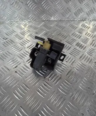 Opel Insignia A Turbo solenoid valve 55573732