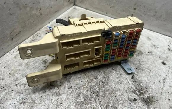 Hyundai Sonata Fuse module AK4920