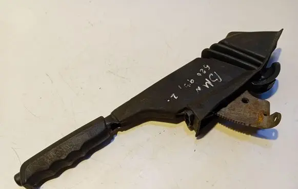 BMW 5 E34 Hand brake release handle 