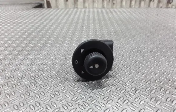 Citroen Xsara Wing mirror switch