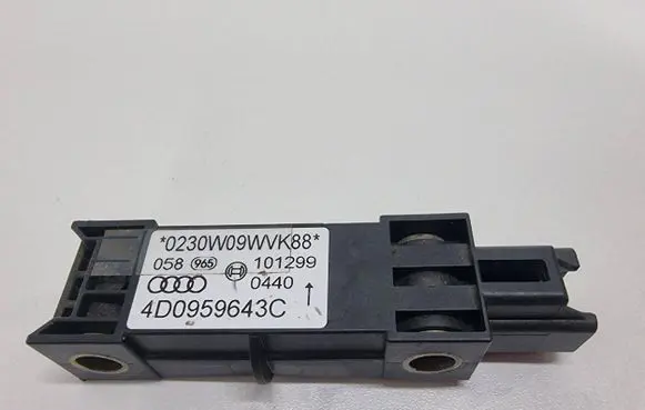 Audi A8 S8 D2 4D Airbag deployment crash/impact sensor 4D0959643C 101299 0230W09WWK88