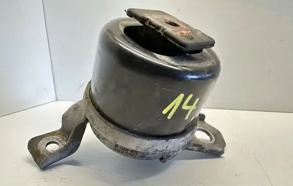 Volvo S80 Engine mount bracket 8G9N6F012BB G2517002