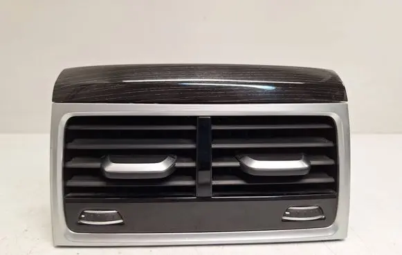 BMW 7 G11 G12 Rear air vent grill 2851366 64229301745