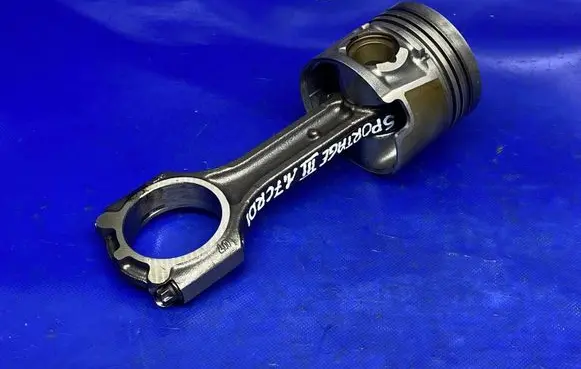 KIA Sportage Piston with connecting rod BG490211 PC37