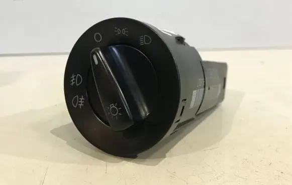 Volkswagen PASSAT B5.5 Light switch BK73B0941531C
