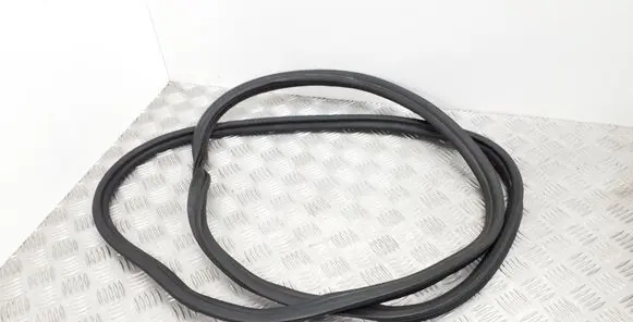 Volkswagen Golf VII Trunk rubber seal (body) 