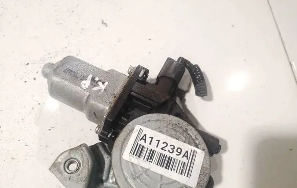 Honda Civic IX Front door window regulator motor 