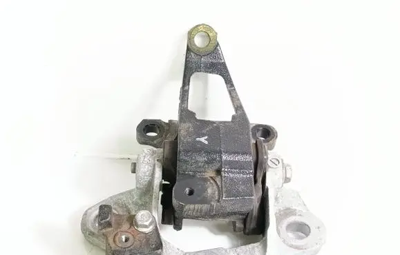 Mazda CX-5 Gearbox mount