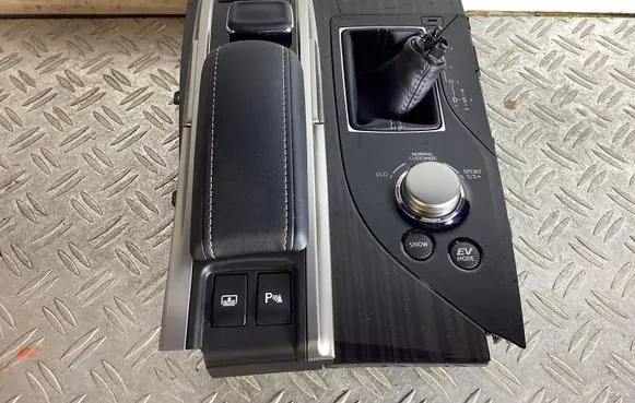 Multifunctional control switch/knob