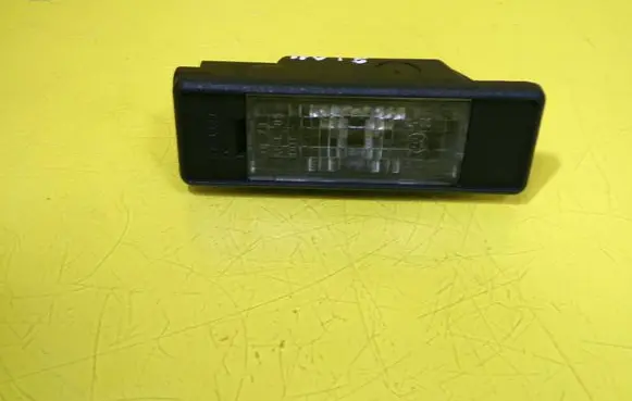 Nissan Note (E11) Number plate light 9635678580
