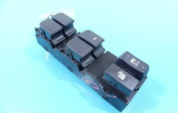 KIA Soul Electric window control switch 93570-2K000 IMPRK1337459
