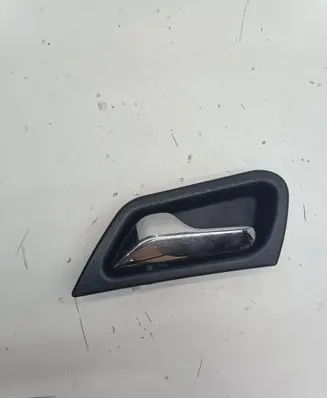 Mercedes-Benz C AMG W203 Front door interior handle A3170010001