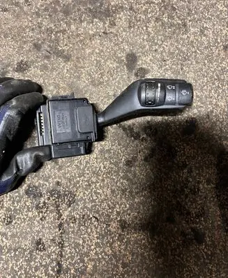 Ford C-MAX I Wiper switch 17D940